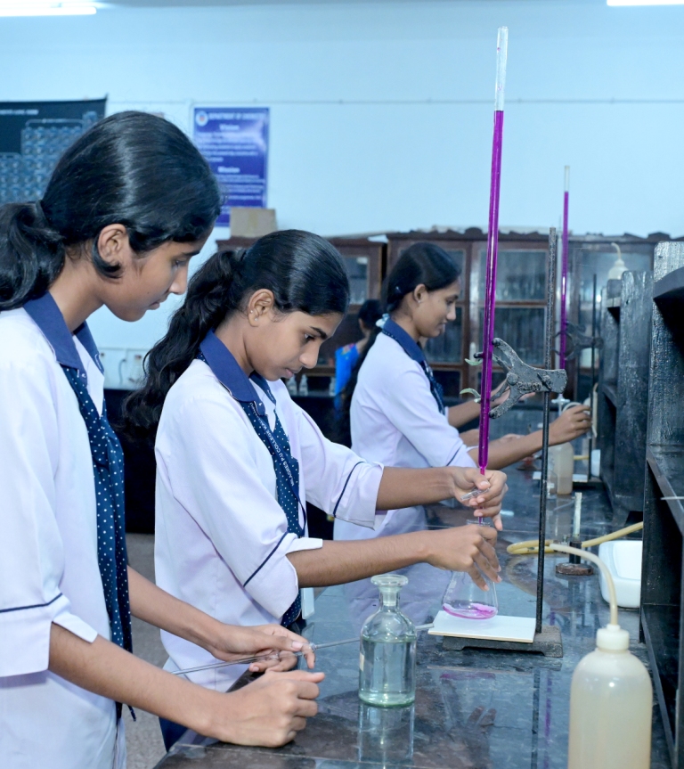 Chemistry laboratory practical bench