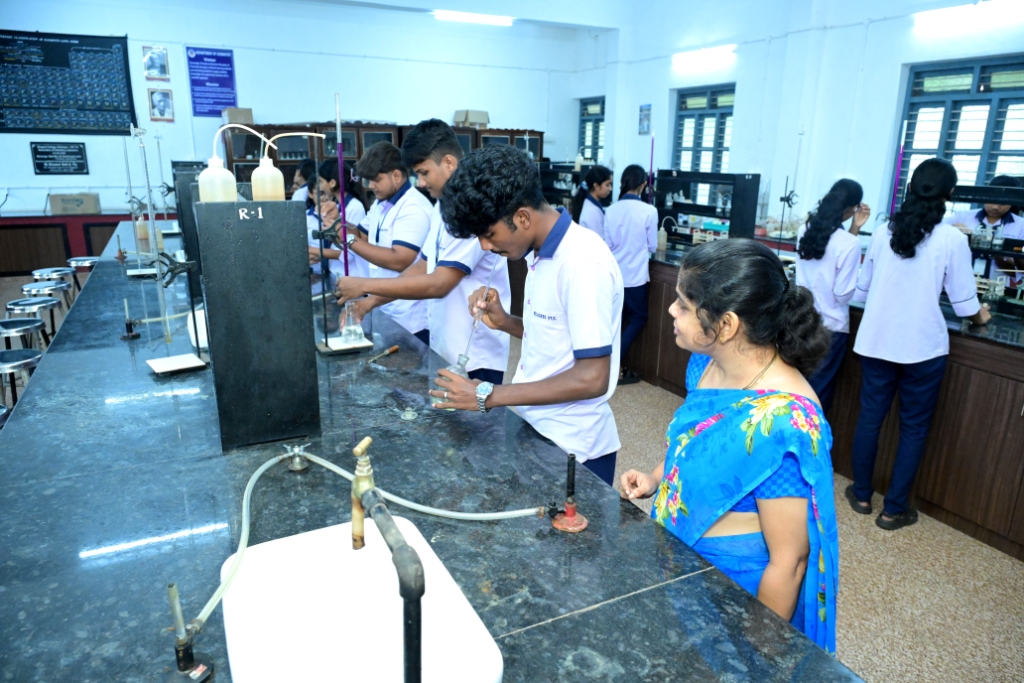 Chemistry laboratory glassware
